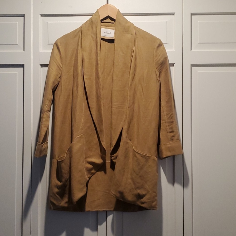 Aritzia  / Wilfred chevalier linen blazer